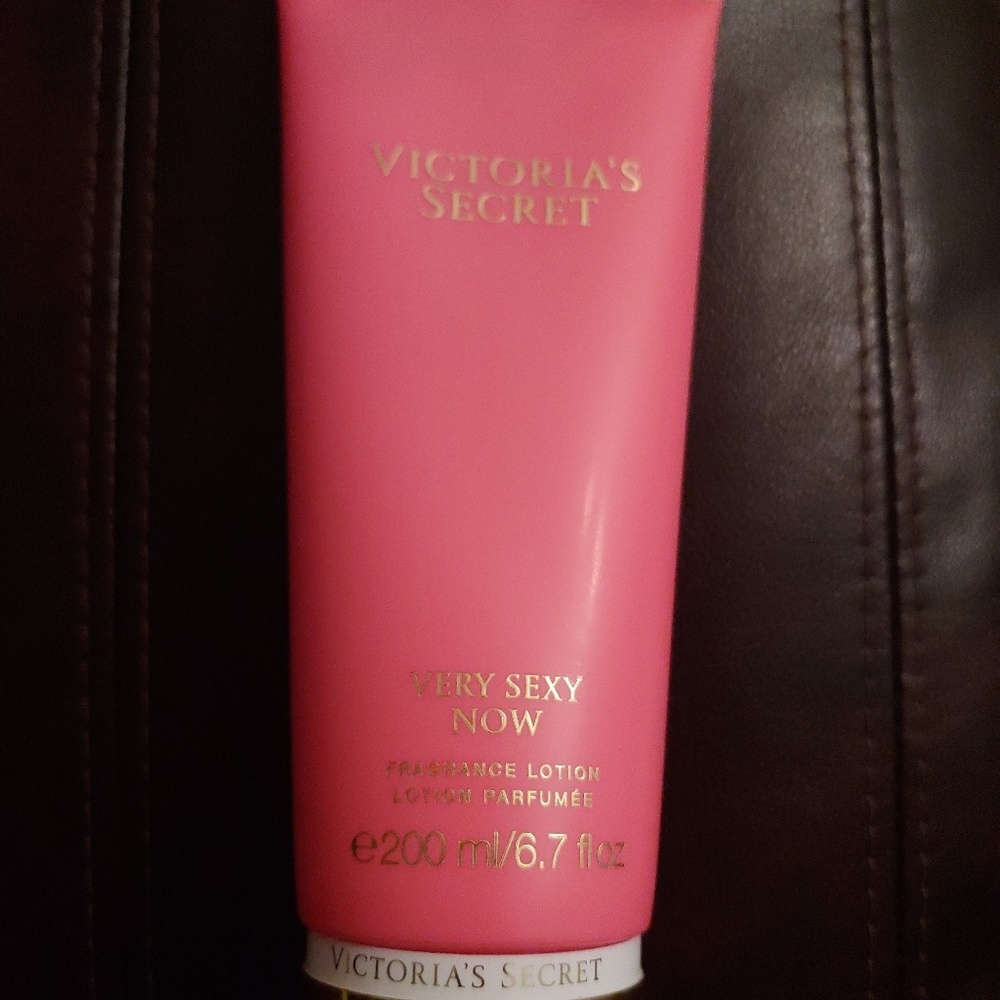 Victoria's secret lotions 5X$40 or $10 each